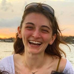 Meet your Posher, Megan